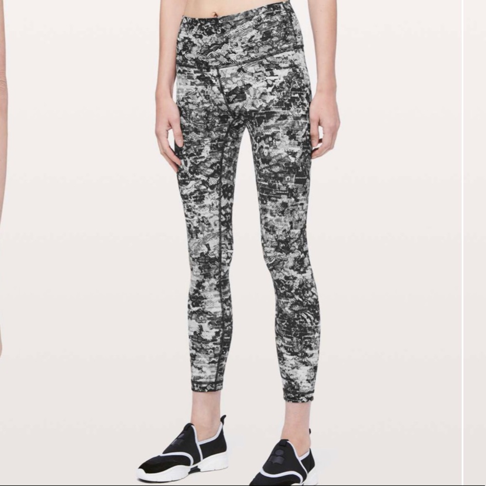 Lululemon Wunder Under 7/8 - Picture 1 of 9